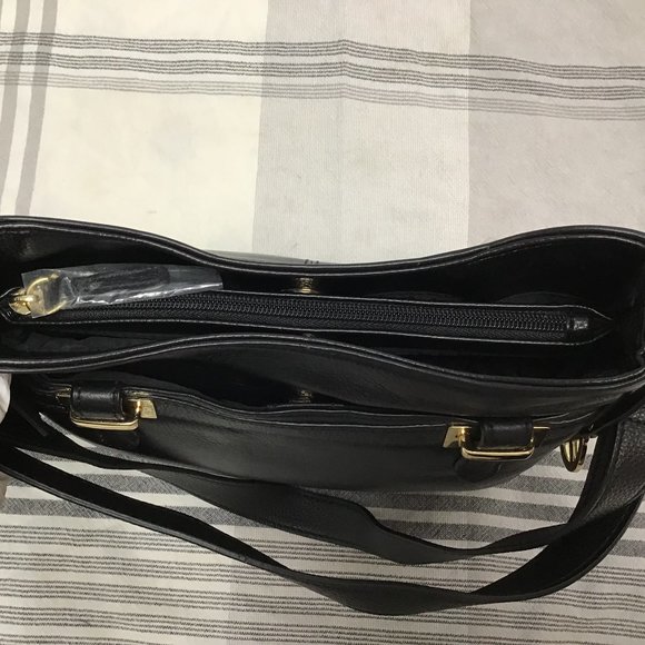 GIANI BERNINI Pebble Bridle Leather Crossbody In Black - NWT - Picture 6 of 11